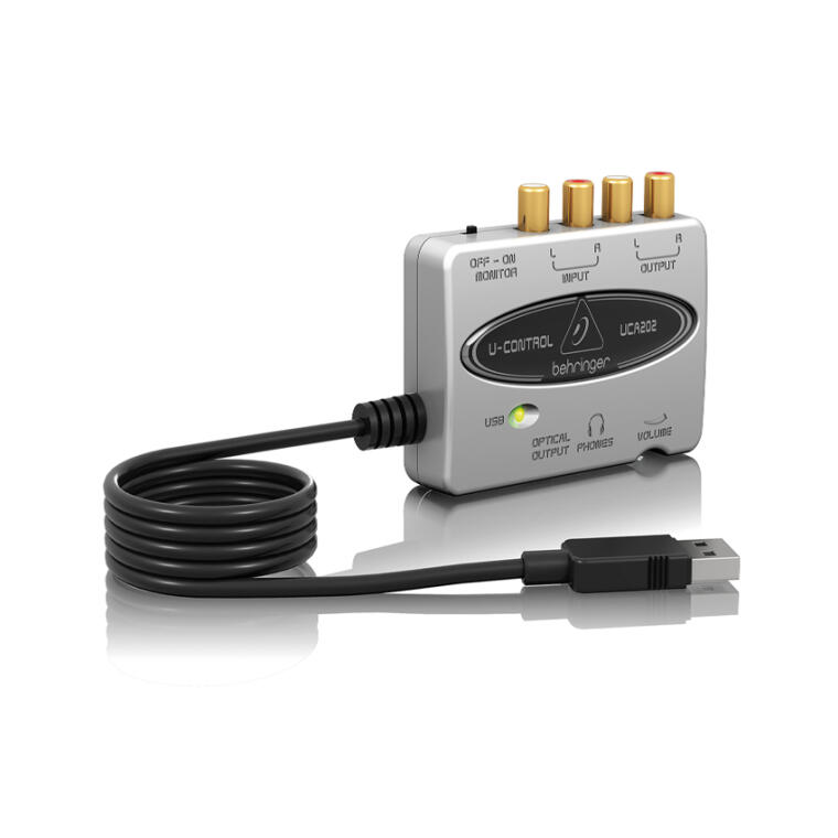 Behringer UCA202 ZB333 front
